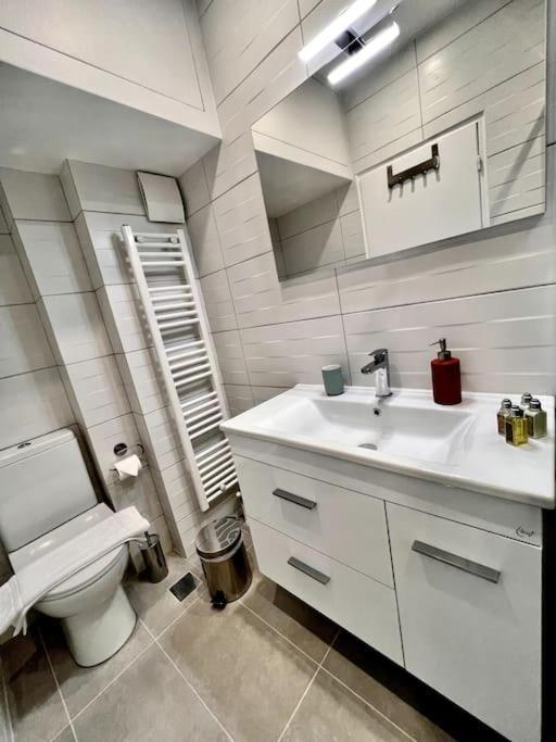 Lovely Studio 3-Min From Beach Palaio Faliro Экстерьер фото
